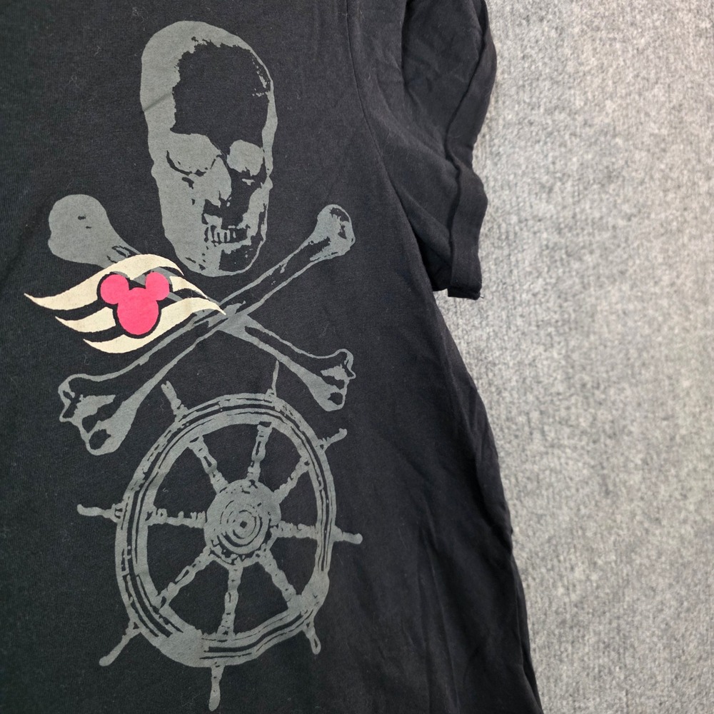 Disney Cruise Womens XL Black Pirates of the Carribean Skull Ship T Shirt Tee - Picture 2 of 9